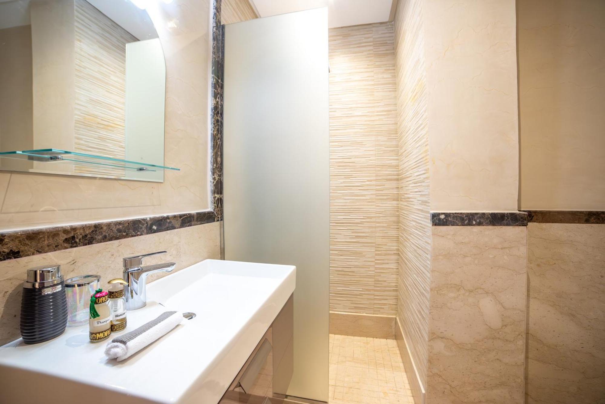 Luxury Seafront Apartment 101Sqm With Wi-Fi And Parking Agadir Extérieur photo